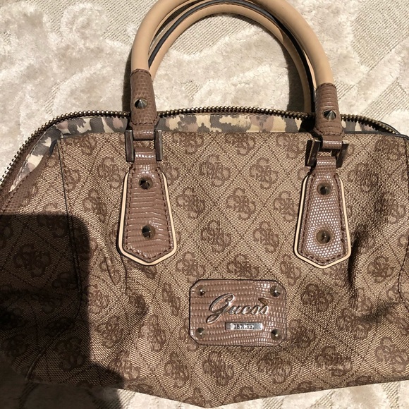 Handbag - Picture 2 of 2